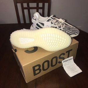 350 Yeezy boost v2 size 11